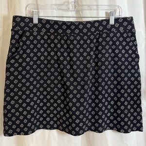 Croft & Barrow Black and White Geometric Mini Skirt | Size Large